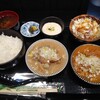 Motsuniteishokusemmontemmarumo - 料理写真:もつ煮食べ比べ定食通常900円が500円税込さらにご飯大盛無料！