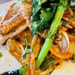 ビストロ ツミキ - 渡り蟹のトマトクリームパスタ