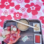 横浜魚市場卸協同組合 厚生食堂 - 海鮮丼 ￥1200