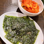 スタミナ焼肉 肉ですみだ - 韓国のり・自家製キムチ