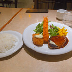 バンビ 新宿サブナードレストラン街 - 