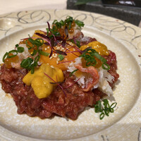 牛刺しと焼肉 仔虎 クリスロード店 - 