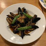 楽苑 - 揚げ茄子の生姜ソース
