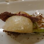 五條家 - ローストビーフとカブラのはさみ揚げ と牛肉の粉末