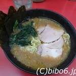 ラーメン 杉田家 - ラーメン並固め