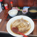 Shijou Meshi Tokudaya - かすべ煮付と天然かんぱち刺定食