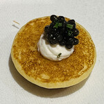 ラ・メール ザ クラシック - 伊勢海老のパンケーキ　キャビア乗せ