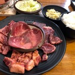 七輪焼肉安安 - 「安安王道４種盛りランチ」