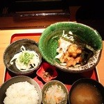Yodoyabashi Uoji - 鳥唐定食