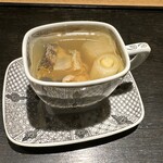 眞善美 - 上湯スープ〜鮑　干し貝柱　ネギ　花どんこ　鶏　蕪