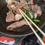 豚足ホルモン 小林商店 - コウネ焼肉