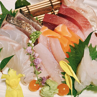 別邸 きときと - 白海老入り旬のお造り御膳(2200円)