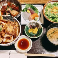 別邸 きときと - 富山新湊産白海老天丼御膳(1980円)