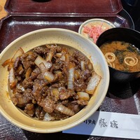 豚捨 KITTE丸の内店 - 