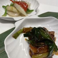 中国料理 翡翠宮 - ホタテとイカ、ソフトシェルシュリンプ