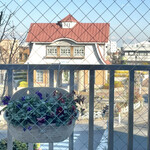 レピドール - 窓際席から田園調布駅旧駅舎の眺め