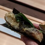 飯倉 からき - 鰆　ベビーリーフ　有明一番海苔で巻いて