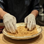 飯倉 からき - 捏ねる