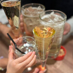 Oreno Itarian - シャンパンとメガハイボールとお水(ジュース飲み過ぎ4歳女子(  ´艸`))で乾杯♪