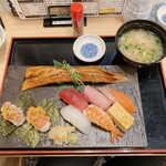 町鮨とろたく - 特選寿司盛り合わせ　1759円