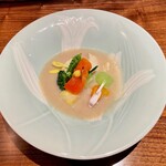 上方中華 新瓊 - 蝦薯菜庭