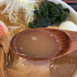 Marusan Tei - 特製醤油とんこつラーメン大盛 スープ