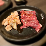 焼肉 なかむら - シマ腸 781円・ハラミ 1,111円