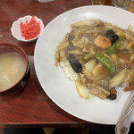 下町厨房 矢車 - 中華丼　800円