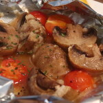 SousVide Diner - マッシュルームとトマトのホイル包みアップ