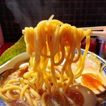 風は南から - 麺リフト　浅草開化楼の太麺