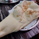 本格インド料理 MINA - 料理写真:お替りナン