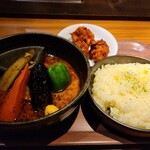 ピカンティ - ベーシック野菜＋辛いザンギ