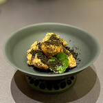 プレゼンテ スギ - 森の地面