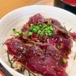 ○屋 - ニタリ鯨肉は旨味たっぷりです