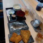 ○屋 - しめ金華サバ定食＋アジフライ、イカメンチ　金華サバだけでもお高い逸品なのに