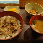 ねばり屋 - 梅ちりめん定食