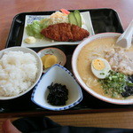 Doraibu In Tatsuse - ラーメン定食