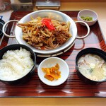 レストラン三沢空港 - 牛ばら焼きセット