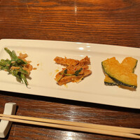 銀座ブルーリリー ステーキ＆チャイニーズレストラン - 