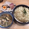 Koriku - 「鴨ときのこのつけ麺」（980圓）、「麺W」（180圓）。麺はちぢれ全粒粉麺。