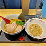 超純水採麺 天国屋 - 「町中華らーめん」¥900と「ミニチャーハン」¥400