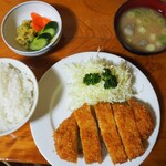 井泉 - 特ロース定食2450円