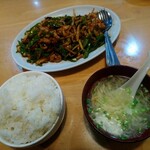 中国家庭料理 大福元 - 魚香肉絲とライス(大)