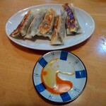 中国家庭料理 大福元 - 鉄板餃子