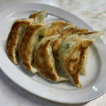 あじ平 - 餃子は一人前はちこ。