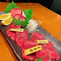 松阪牛炭火焼肉 東海亭 - 