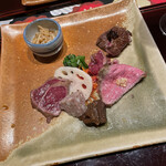 肉料理ふくなが - 前菜。左上は自家製えのき。テリーヌ。しぐれ煮。ローストビーフ。たたき。