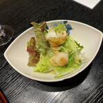 肉料理ふくなが - ゆりねを乗せたサラダ