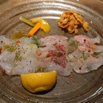 シーフードレストラン＆バー SK7 - 石巻漁港直送　おまかせ鮮魚のカルパッチョ