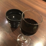 旬粋 - 芋焼酎　くじらのボトルのお湯割　赤ワイン　byまみこまみこ